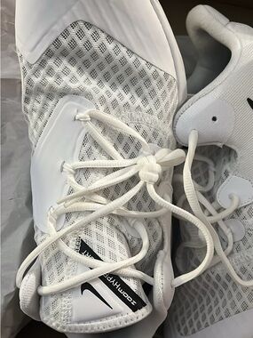 Nike White and Black Women's Basketball Sneakers